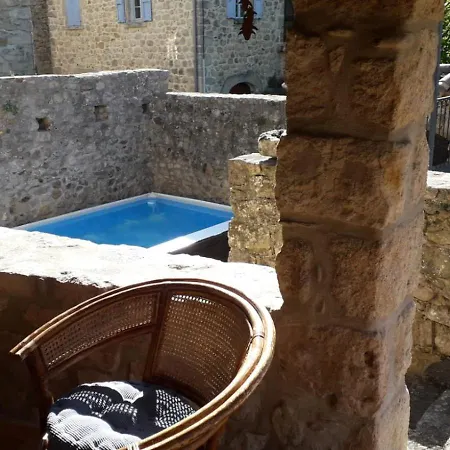 Ardeche La Ribeyre Hébergement de vacances Les Assions